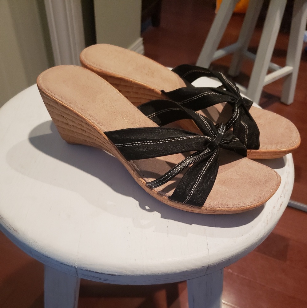 Black Italian shoemakers Sandals 8.5 euc